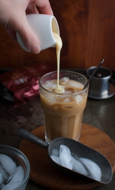 Cà phê sữa đá